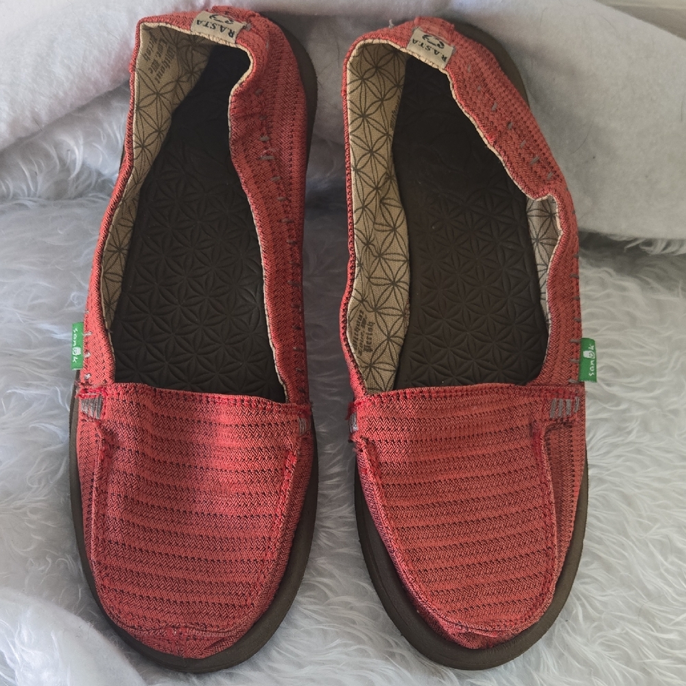 Sanuk R.A.S.T.A. Slip-On Shoes Red Woven Comfort Loafers Size 8 (EUR 39)‎